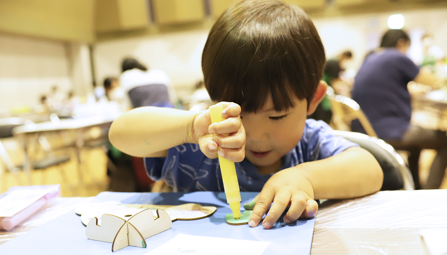 ひな人形のバッジを作ってみよう ひな祭り 工作イベントアイデア イベント工作キットの たのつく ひな人形のバッジを作ってみよう ひな祭り 工作イベントアイデア イベント工作キットの たのつく