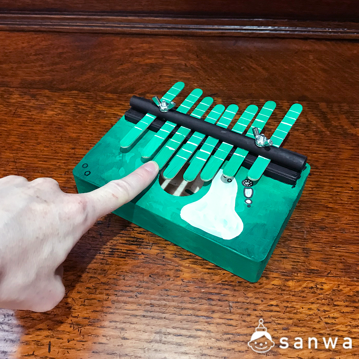 塗るだけ簡単 おえかきカリンバ 楽器作り 楽器工作 ディスカウント工作 ５００円以下の工作 作って遊べる工作 塗るだけ工作 イベント工作キットの たのつく
