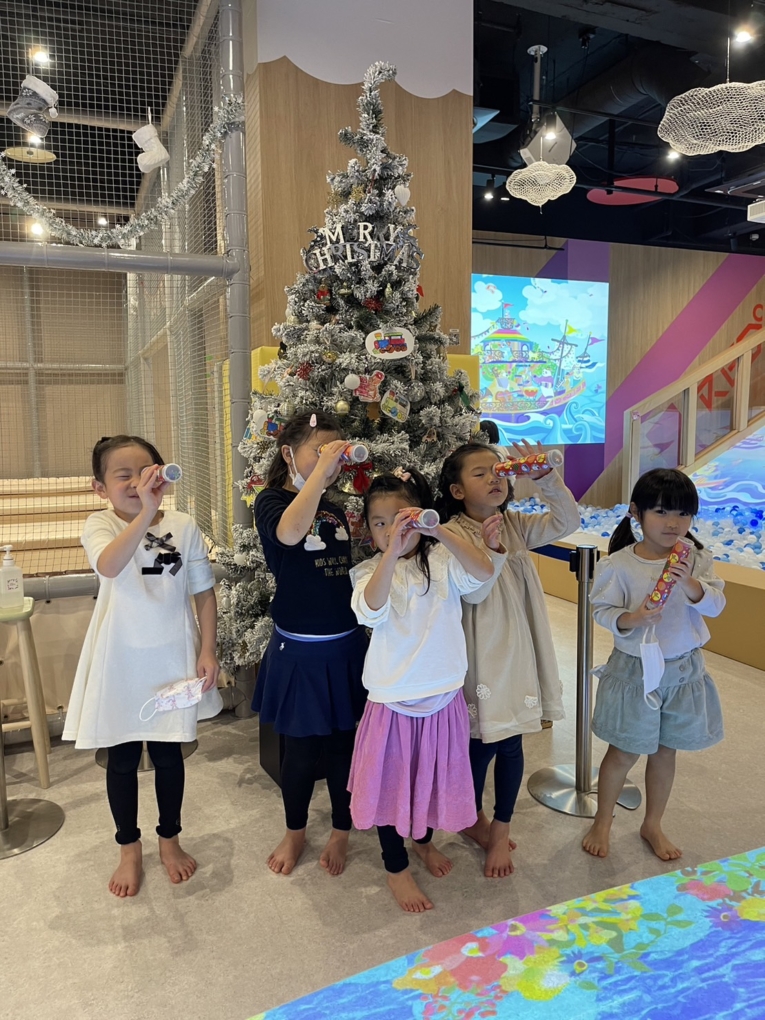 子ども向けのクリスマス工作イベントにて「クリスマスまんげきょう」 メイン画像